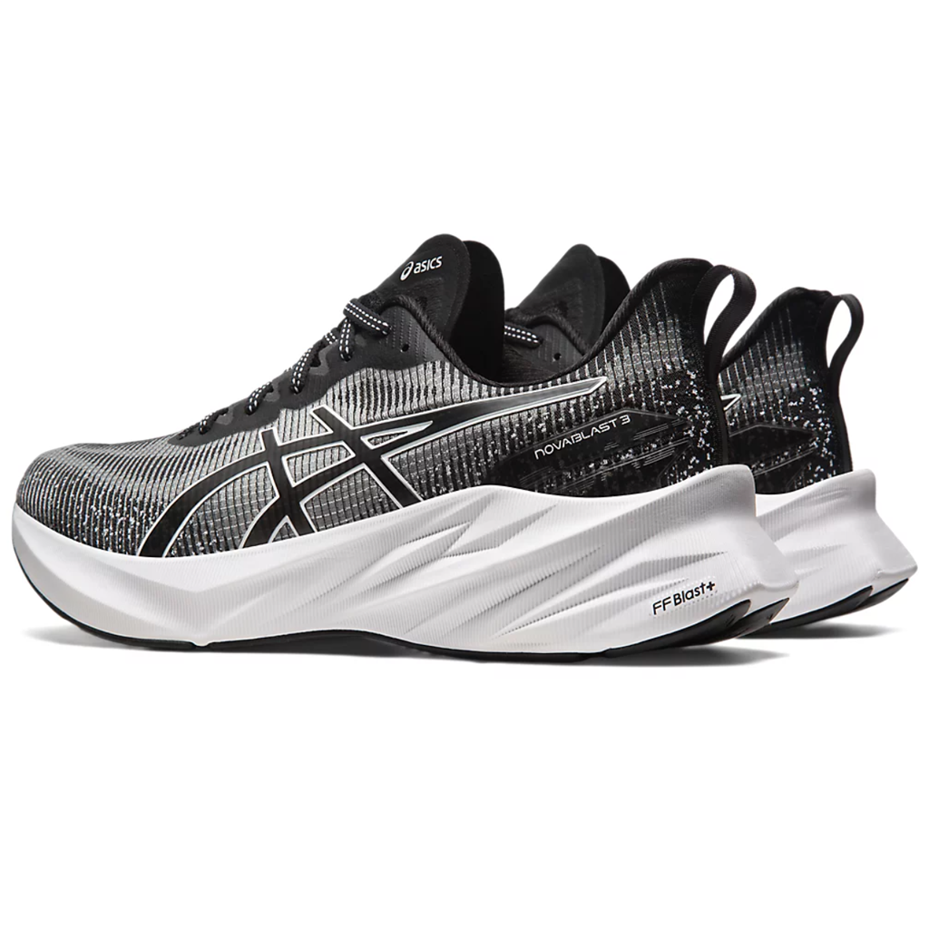 Asics  Novablast 3 Erkek Koşu Ayakkabısı