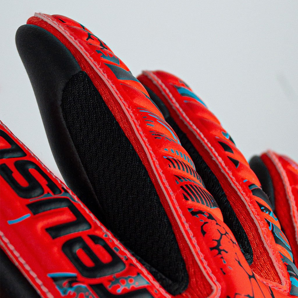Reusch Attrakt Grip Avolution Kaleci Eldiveni