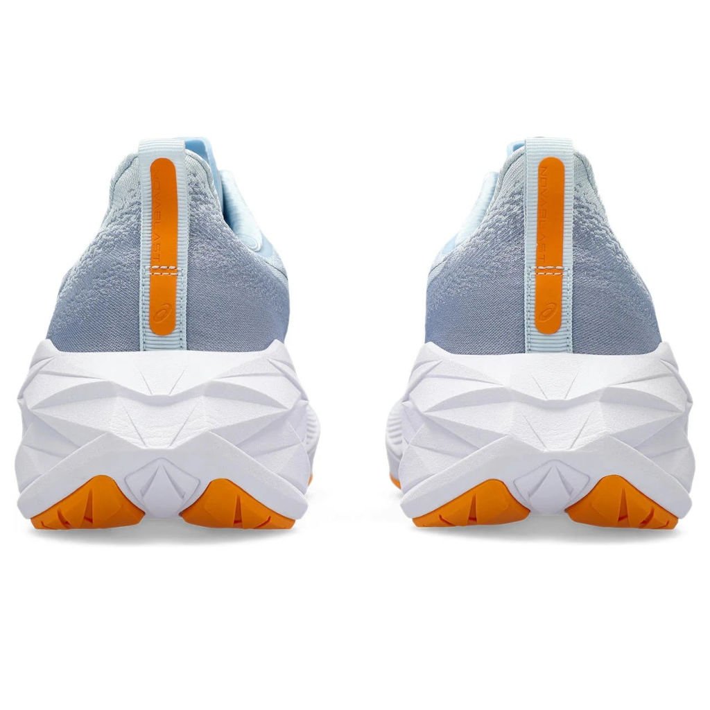Asics Novablast 4 Erkek Koşu Ayakkabısı