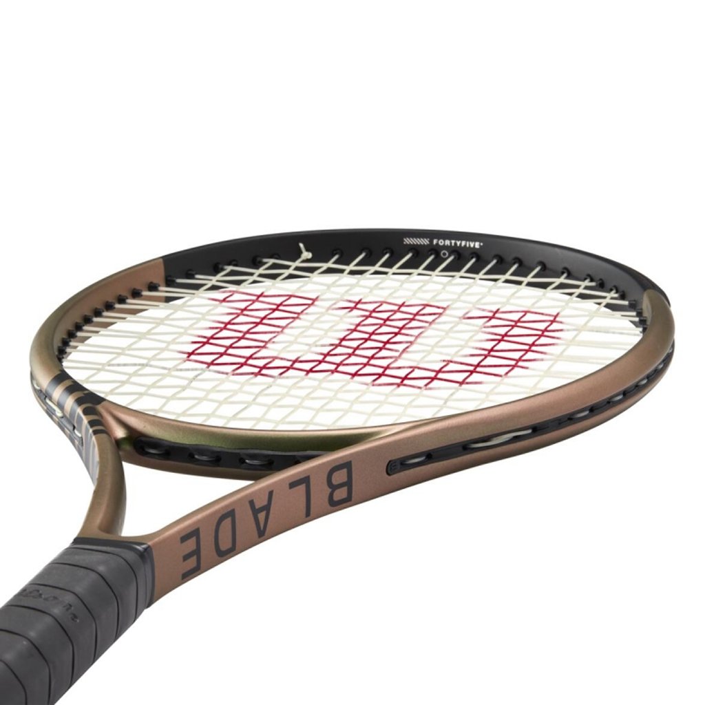 Wilson Blade  100L V8.0 FRM 1 Kordajsız Tenis Raketi WR078911U1