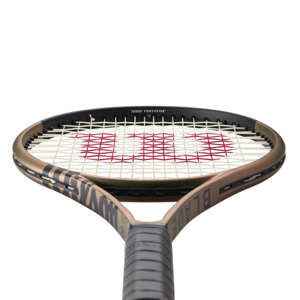 Wilson Blade  100L V8.0 FRM 1 Kordajsız Tenis Raketi WR078911U1
