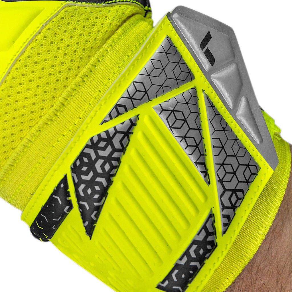 Reusch Attrakt Solid Kaleci Eldiveni