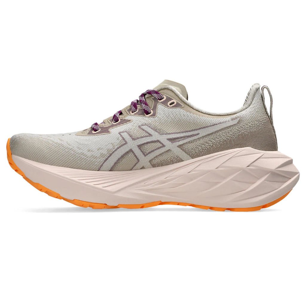 Asics Novablast 5 TR Kadın Koşu Ayakkabısı